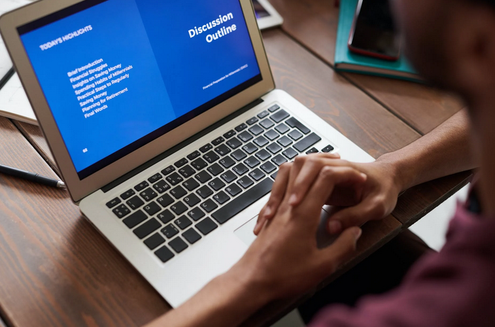 The Major Advantages of Online Training: Flexibility, Convenience, and More!